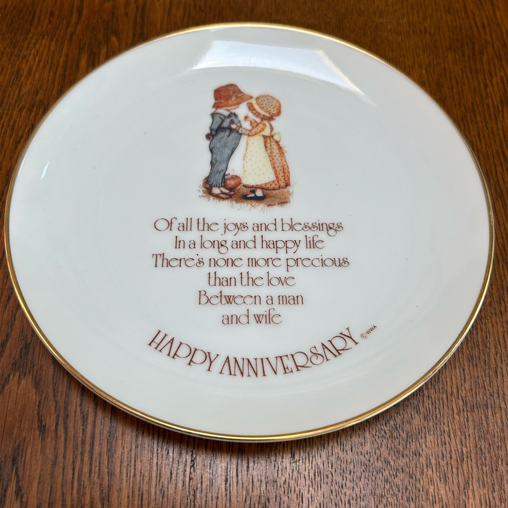 Gold-Trimmed Anniversary Plate -Lasting Memories-genuine porcelain, 6.5”diameter